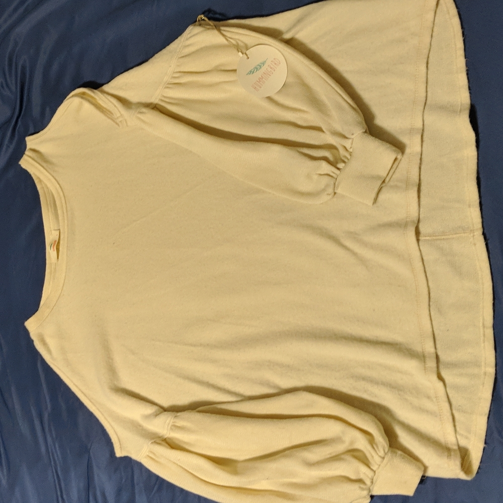 Hummingbird sweater Small - Picture 4 of 4